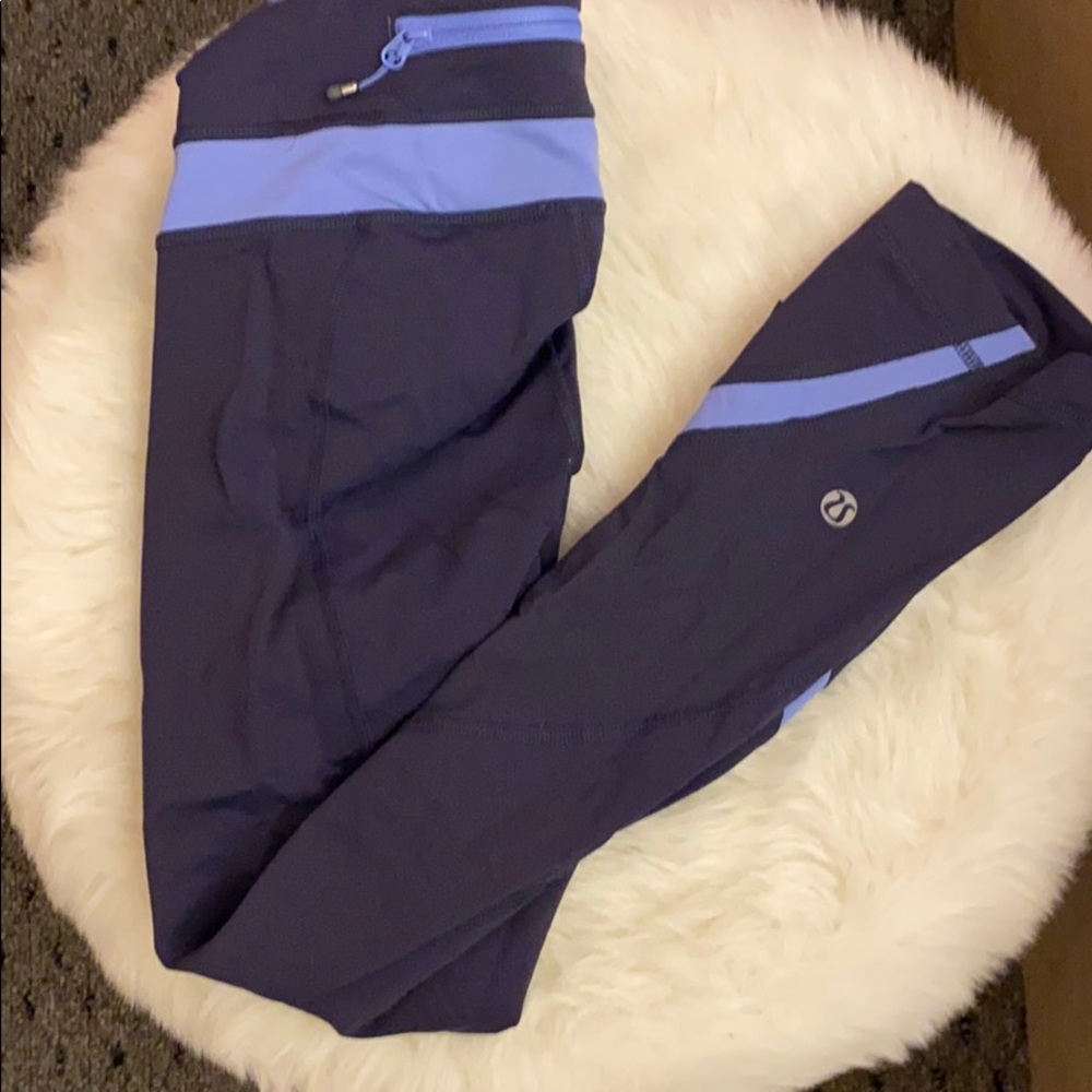 Lululemon workout pants!